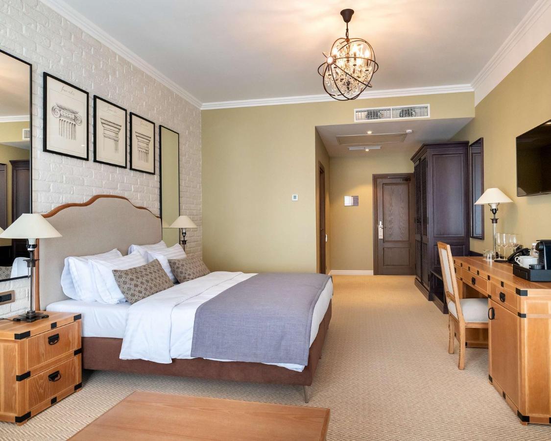 Best Western Plus Market Square Lviv Exterior foto