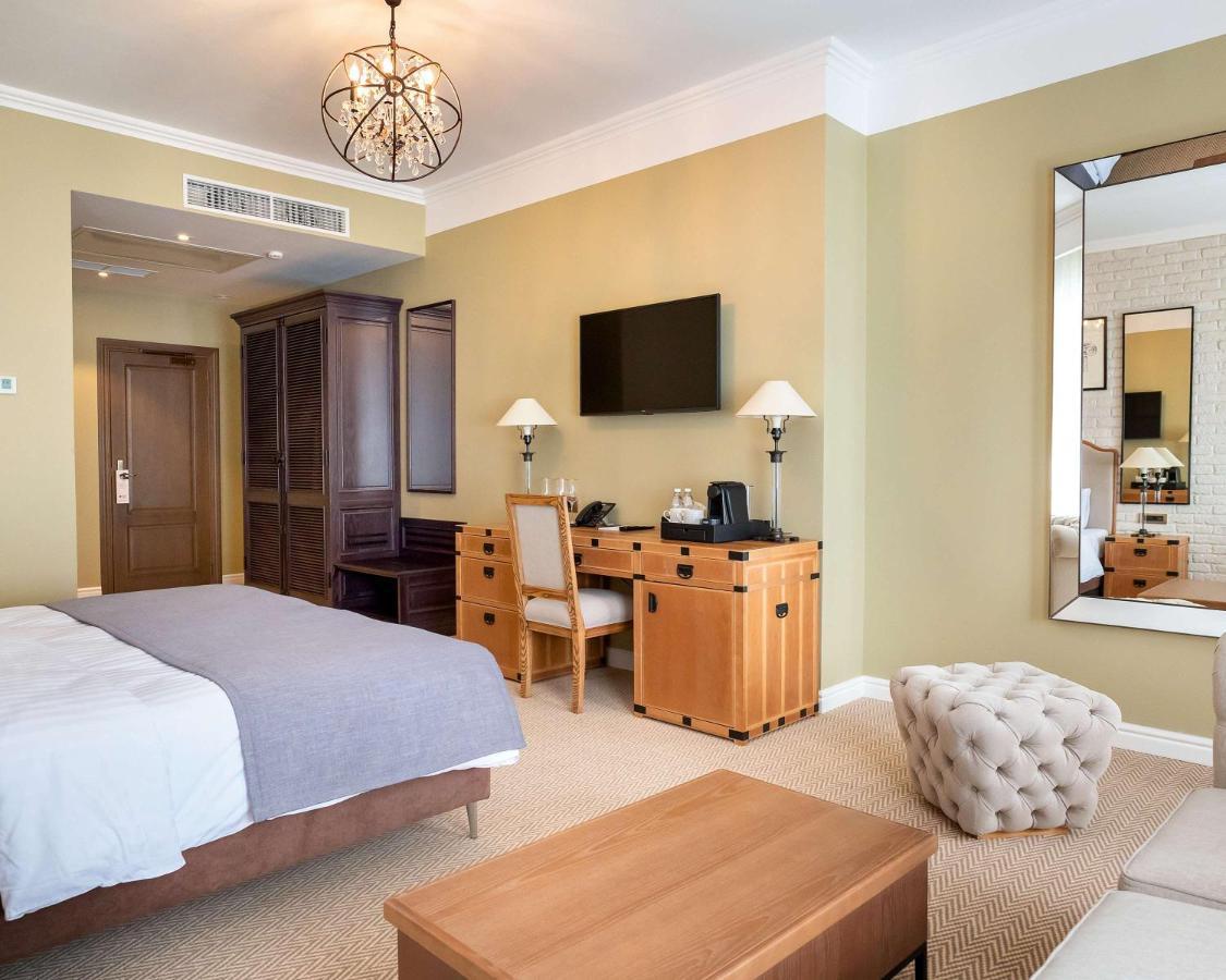 Best Western Plus Market Square Lviv Exterior foto